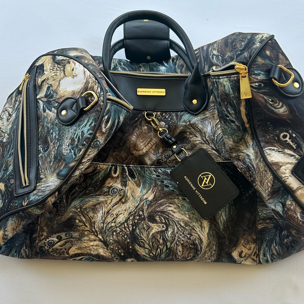 Adrienne Vittadini bag